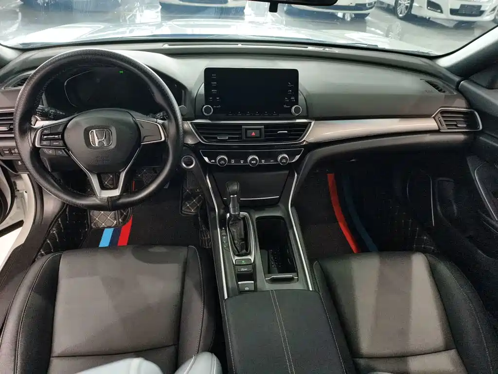 Honda Inspire — фото 10