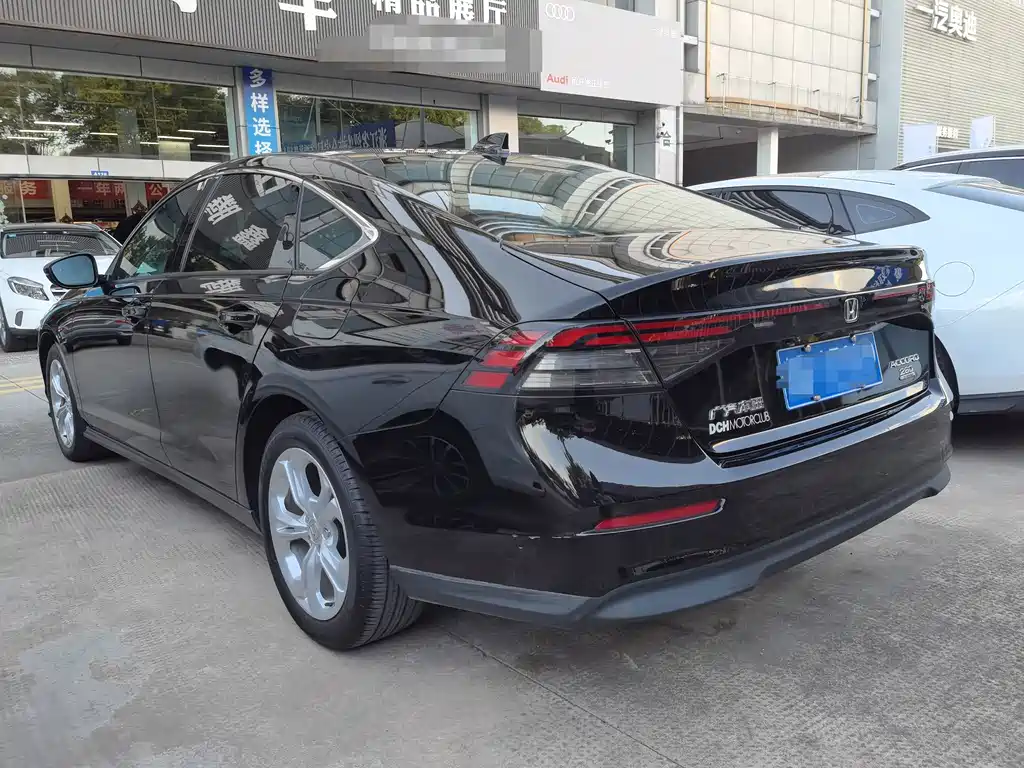 Honda Accord — фото 6