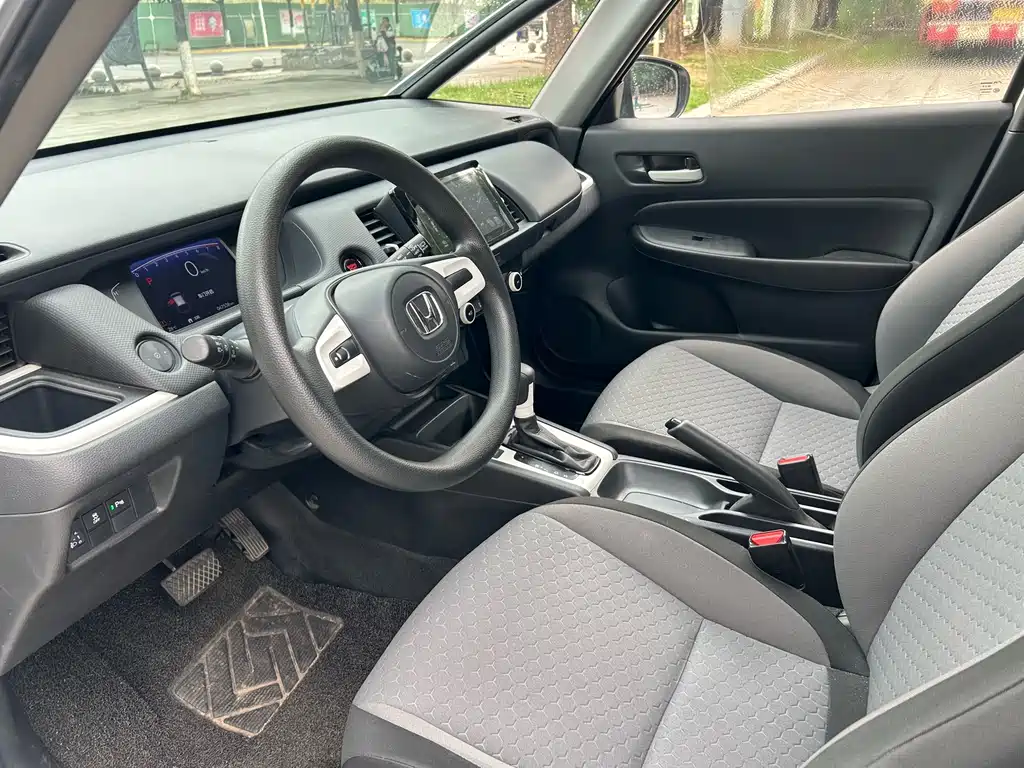 Honda Fit — фото 6