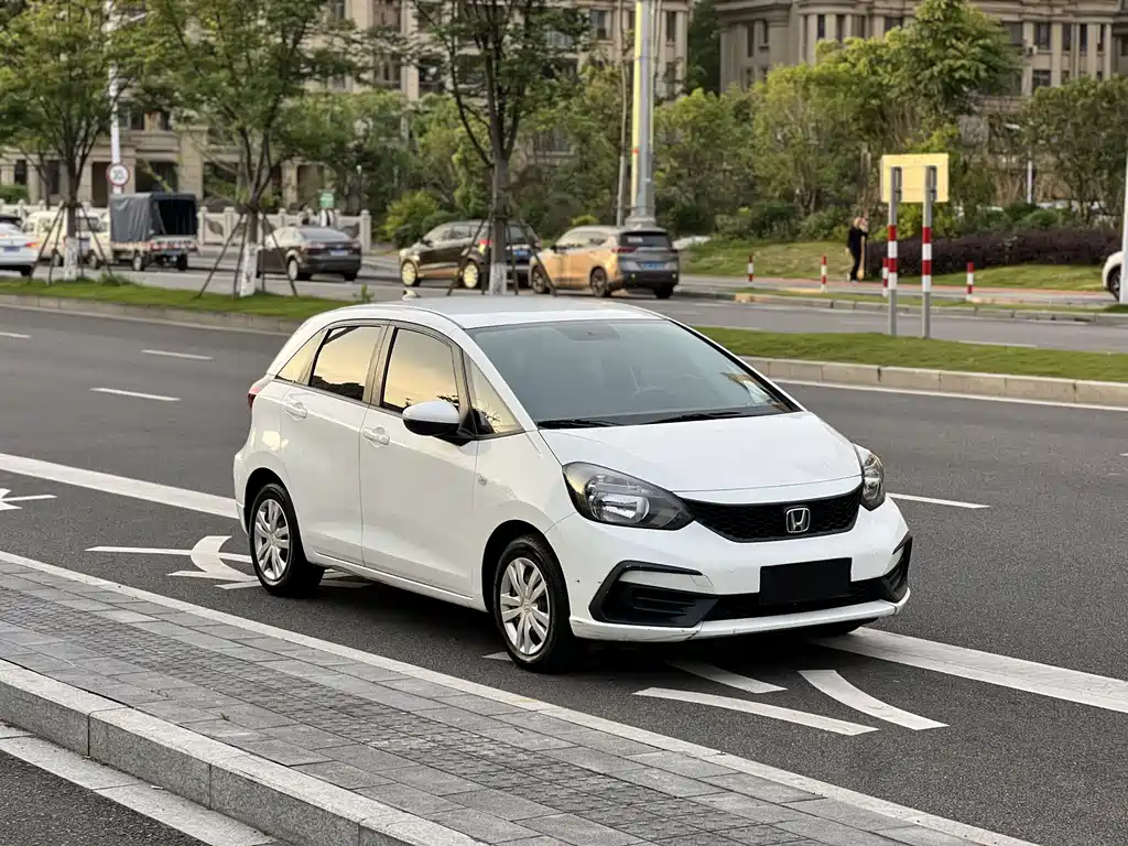 Honda Fit — фото 4