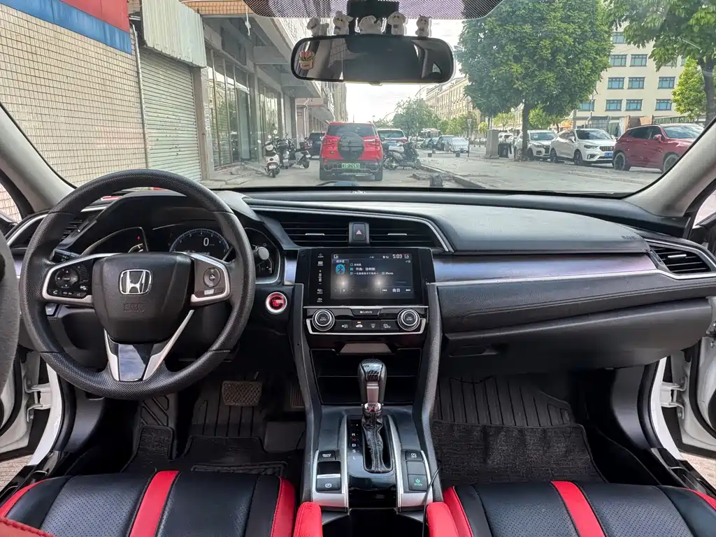 Honda Civic — фото 14