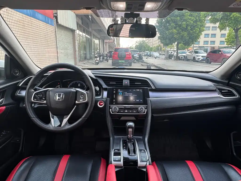 Honda Civic — фото 15