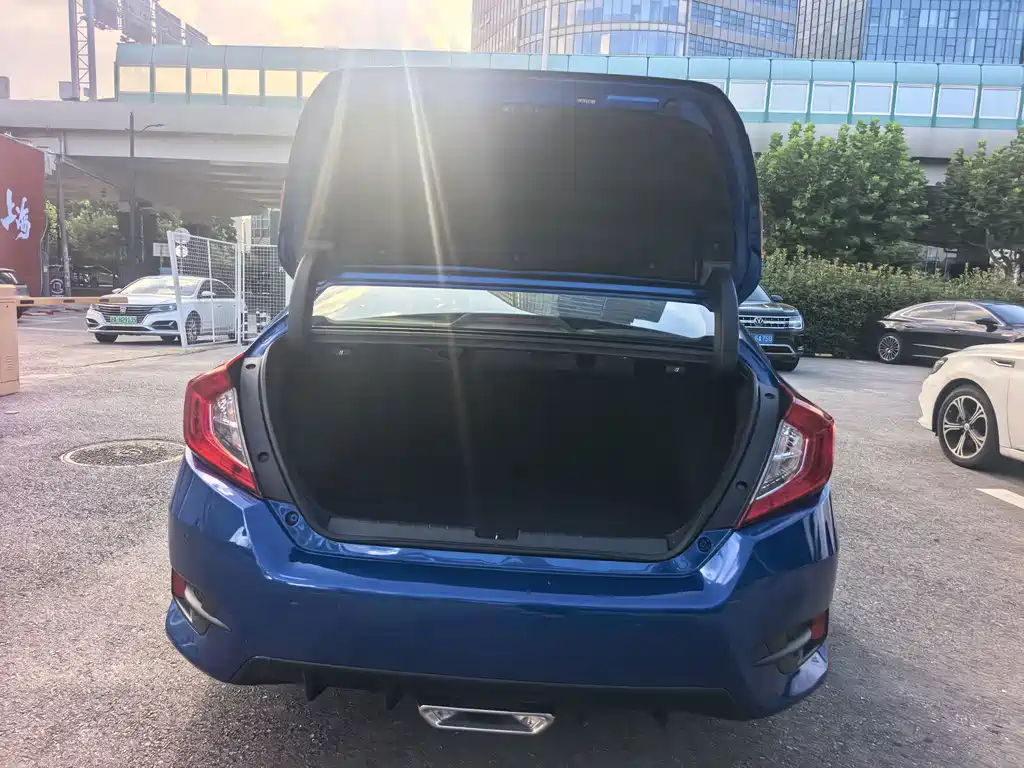 Honda Civic — фото 15