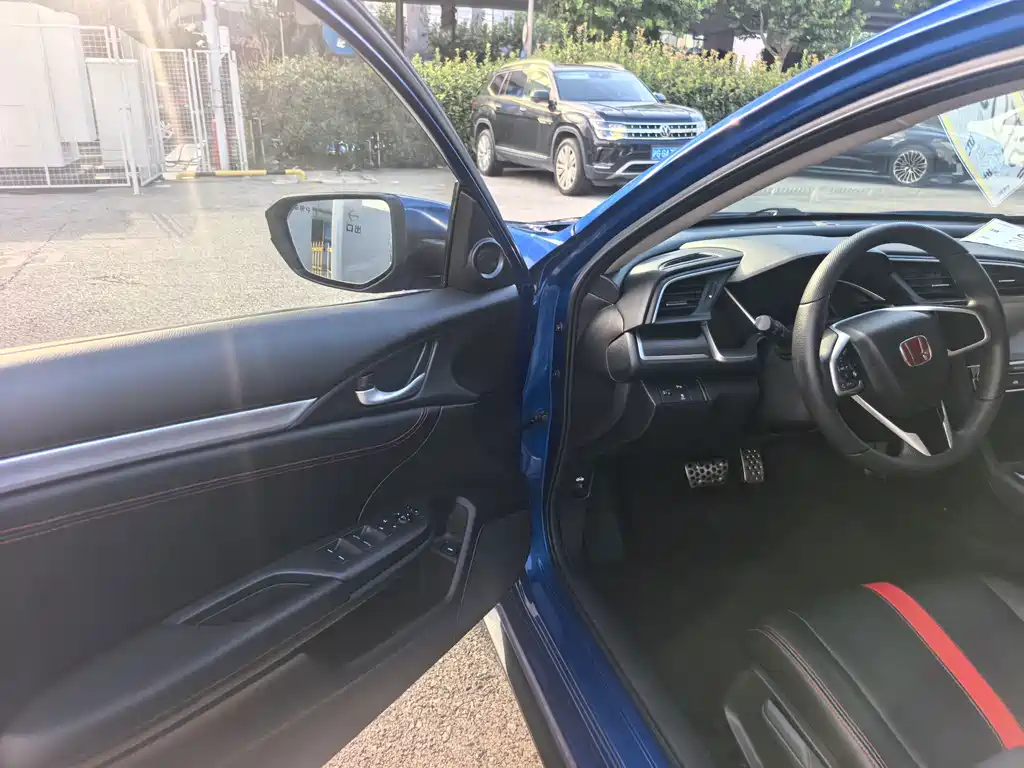 Honda Civic — фото 19