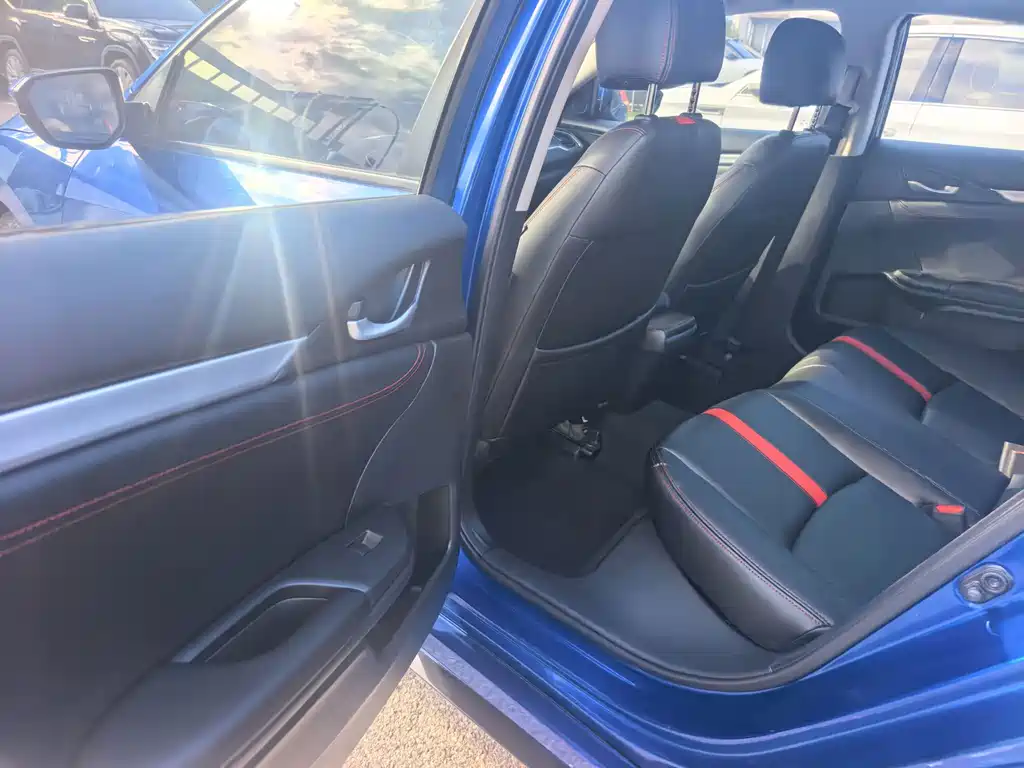 Honda Civic — фото 22
