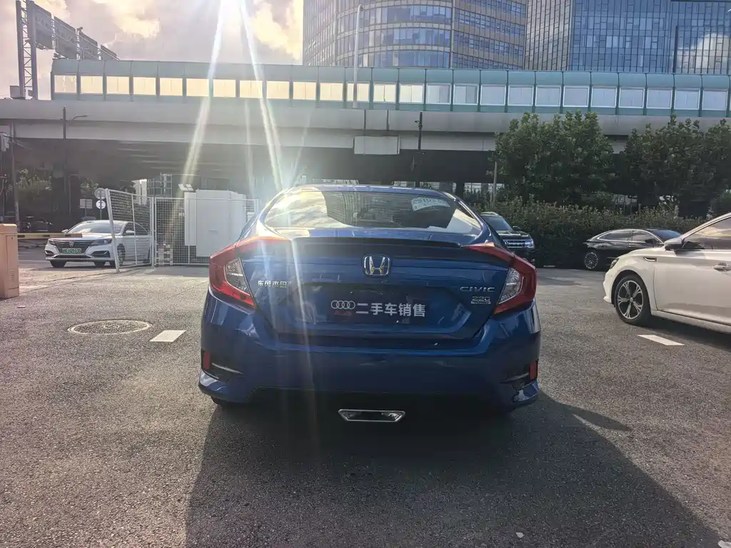 Honda Civic — фото 5