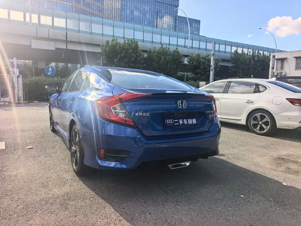 Honda Civic — фото 6