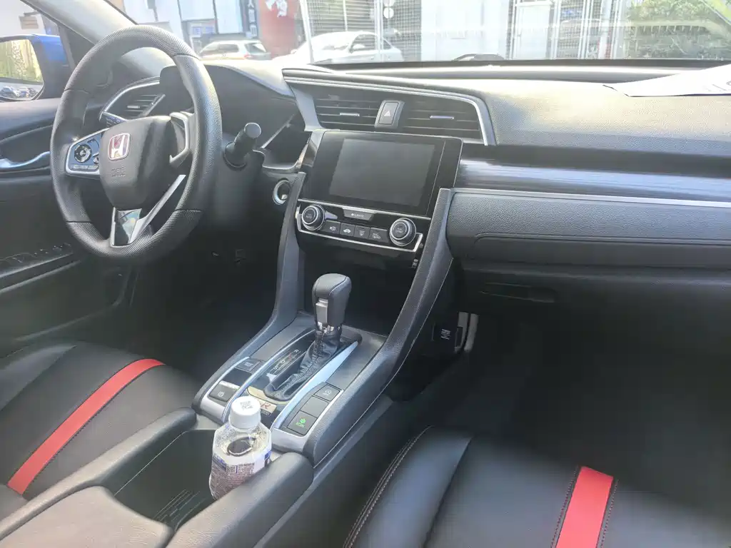 Honda Civic — фото 9