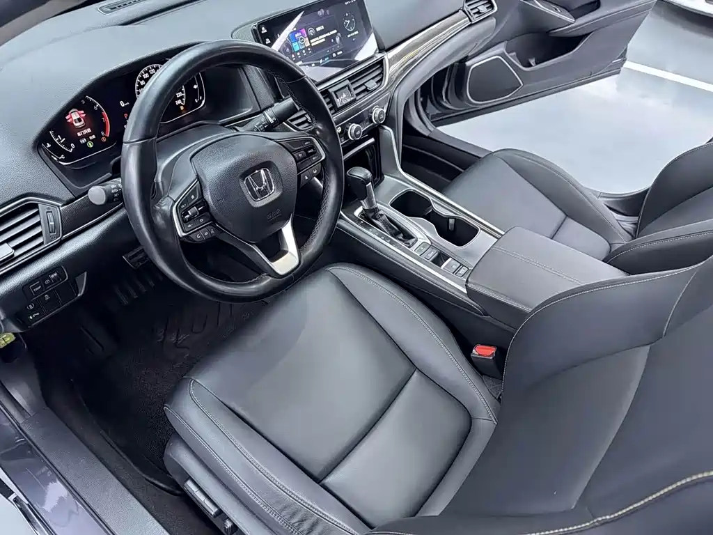 Honda Accord — фото 6