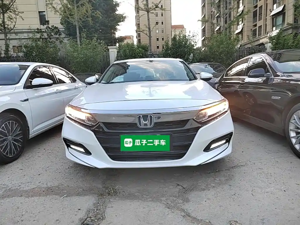 Honda Accord — фото 3