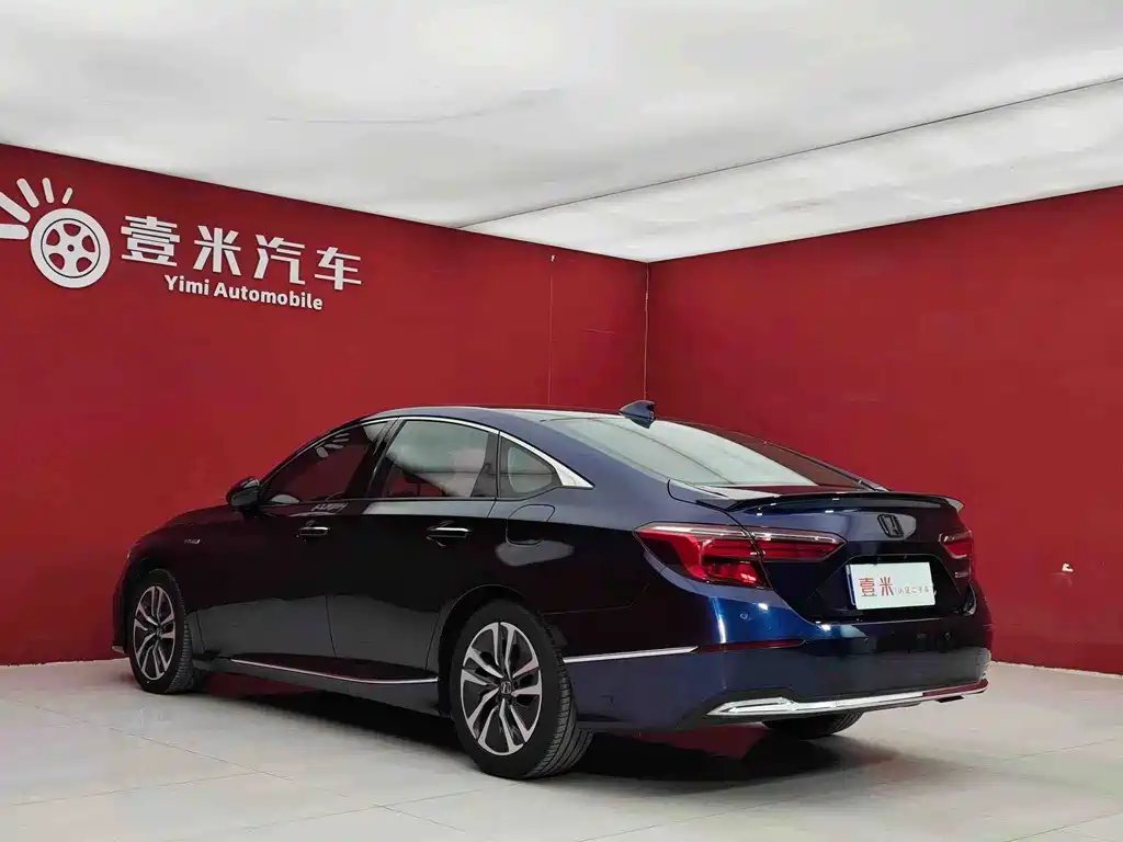 Honda Inspire — фото 2