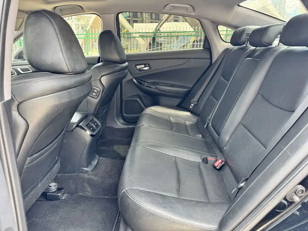 Honda Spirior — фото 15