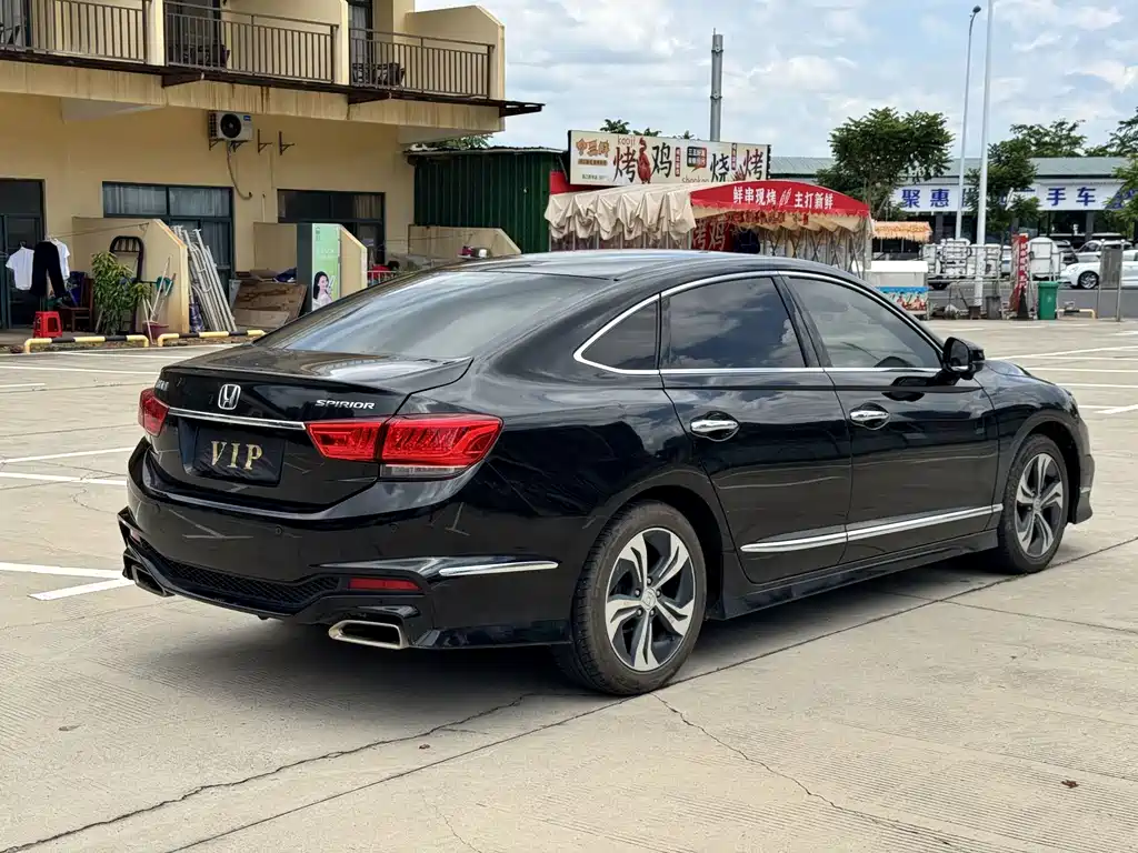 Honda Spirior — фото 9