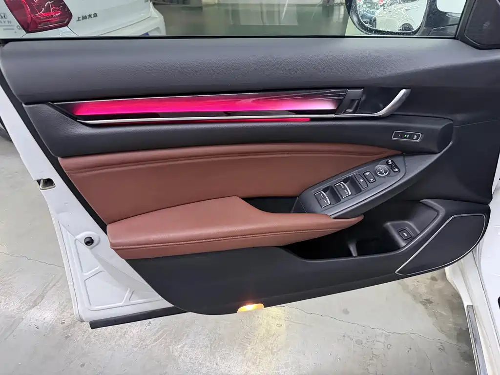 Honda Inspire — фото 13