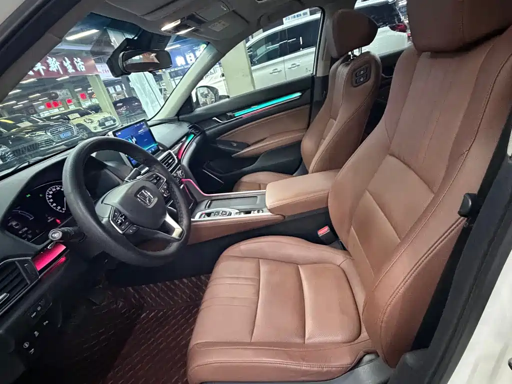 Honda Inspire — фото 14