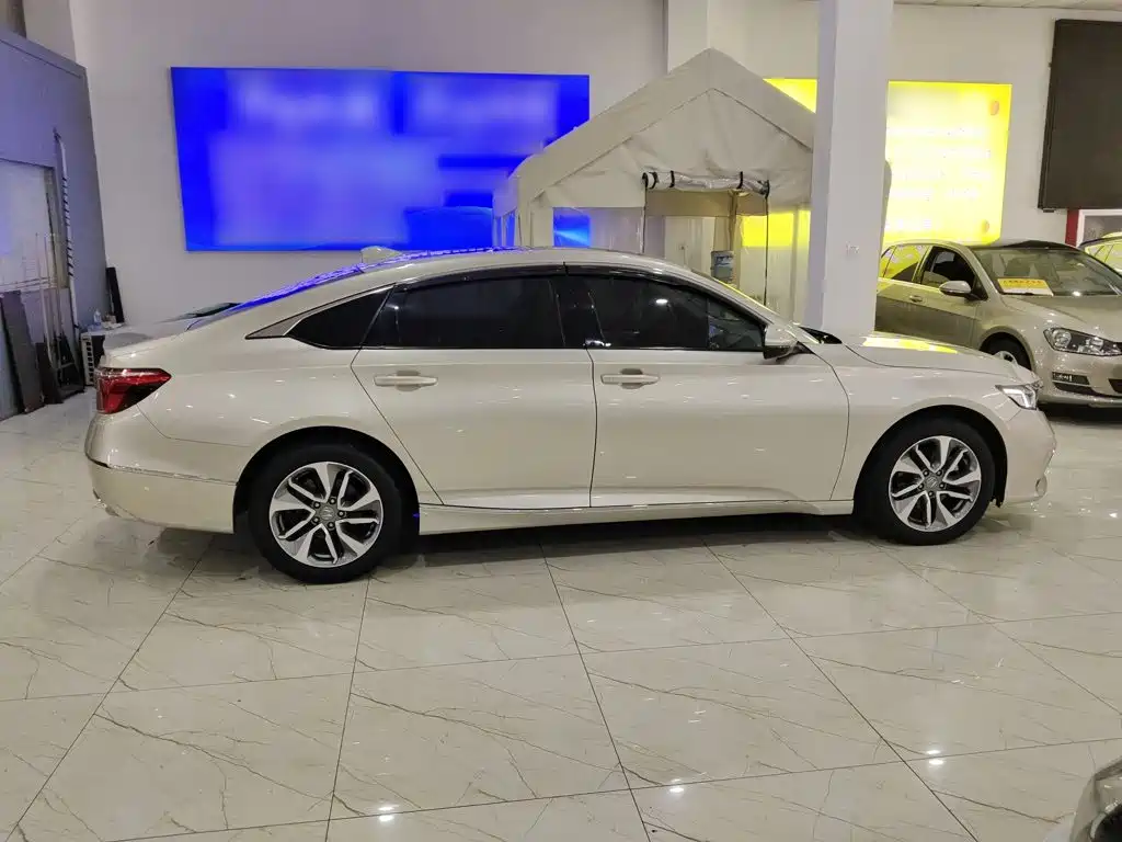Honda Inspire — фото 5