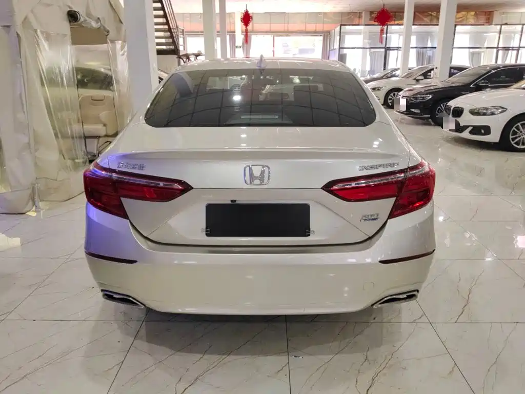 Honda Inspire — фото 7