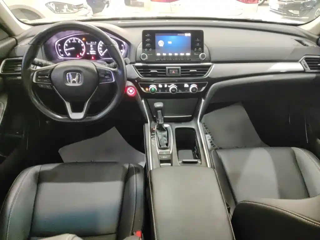 Honda Inspire — фото 10