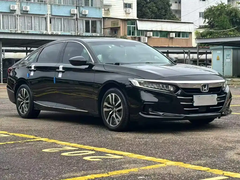 Honda Accord — фото 3