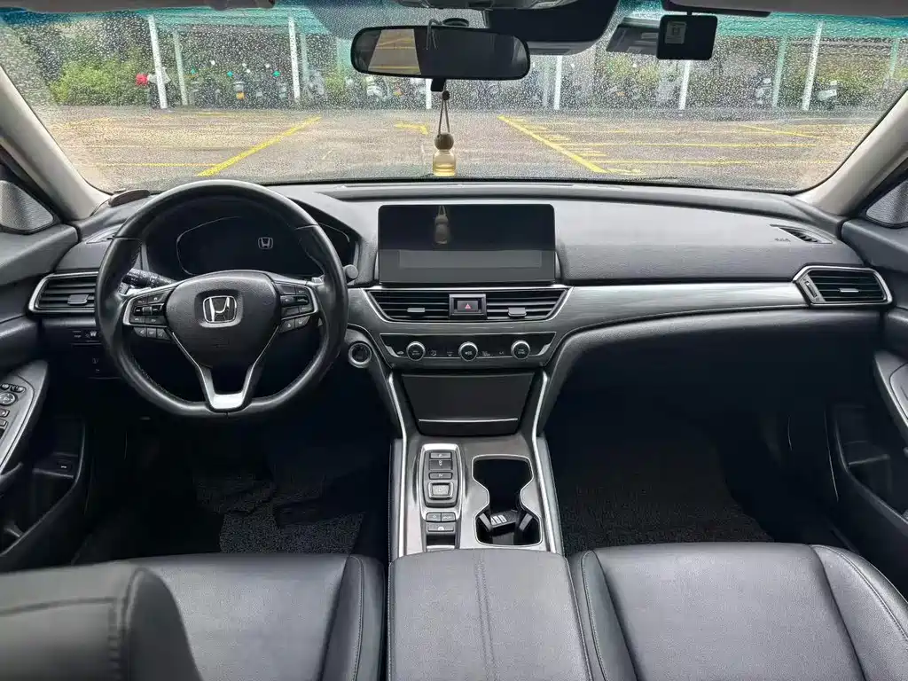 Honda Accord — фото 5
