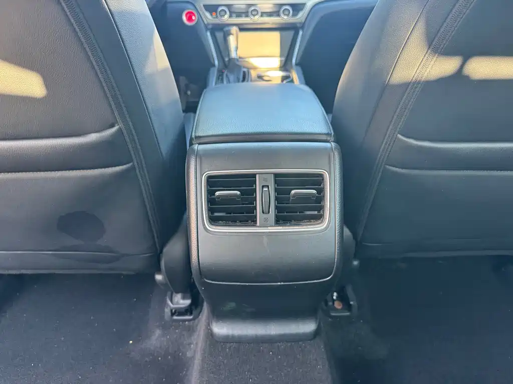 Honda Accord — фото 20