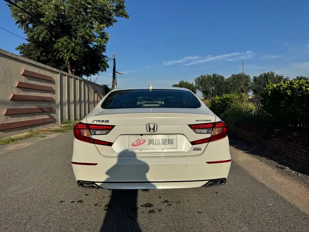 Honda Accord — фото 5
