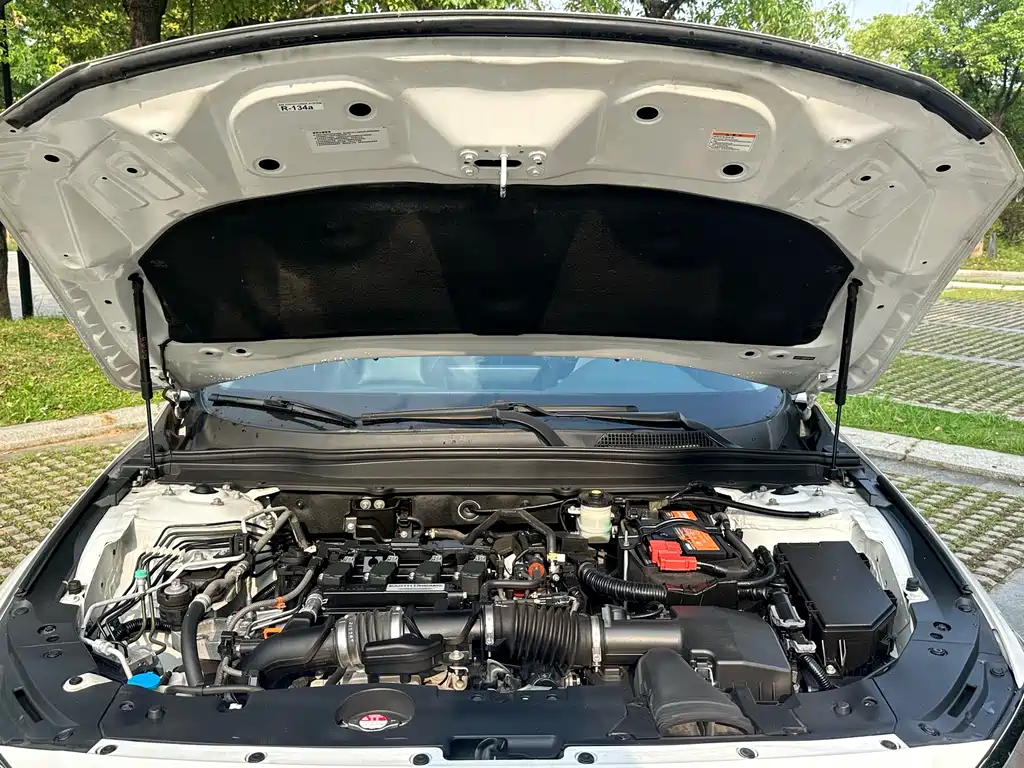 Honda Accord — фото 15