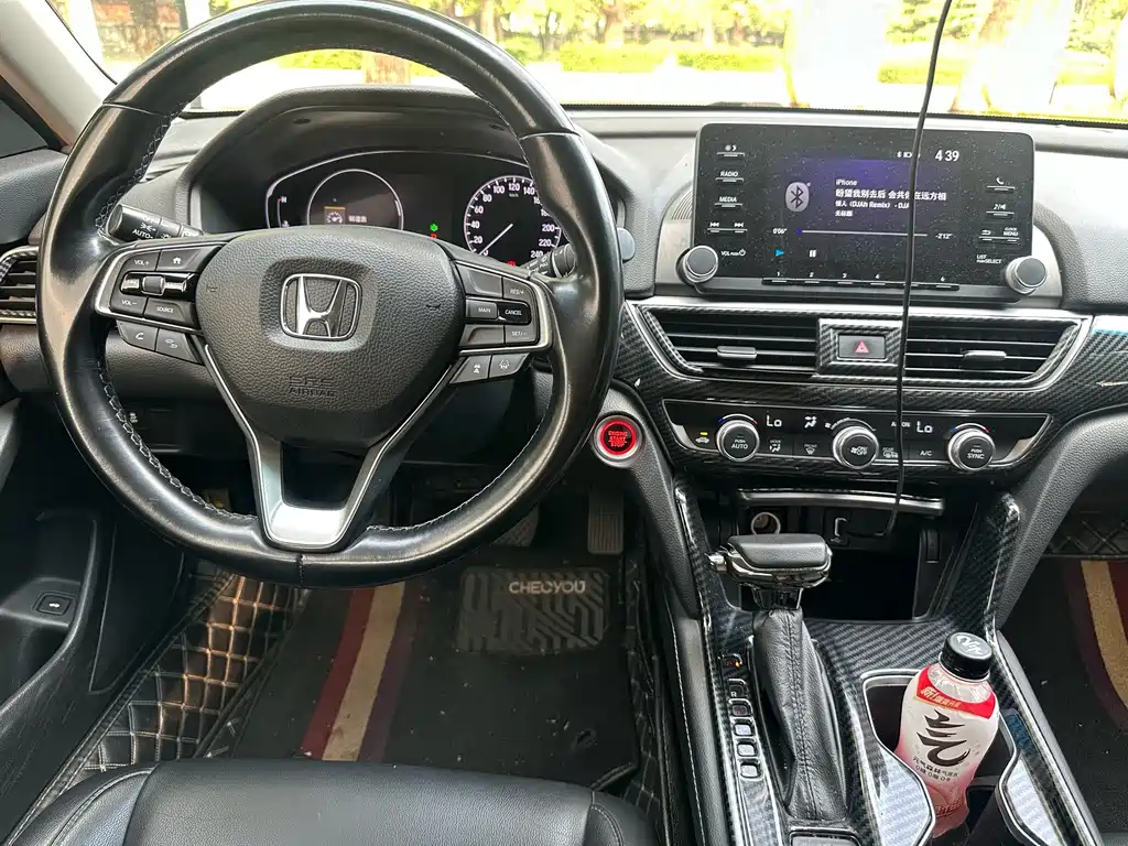 Honda Accord — фото 9