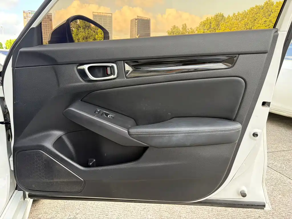 Honda Civic — фото 18