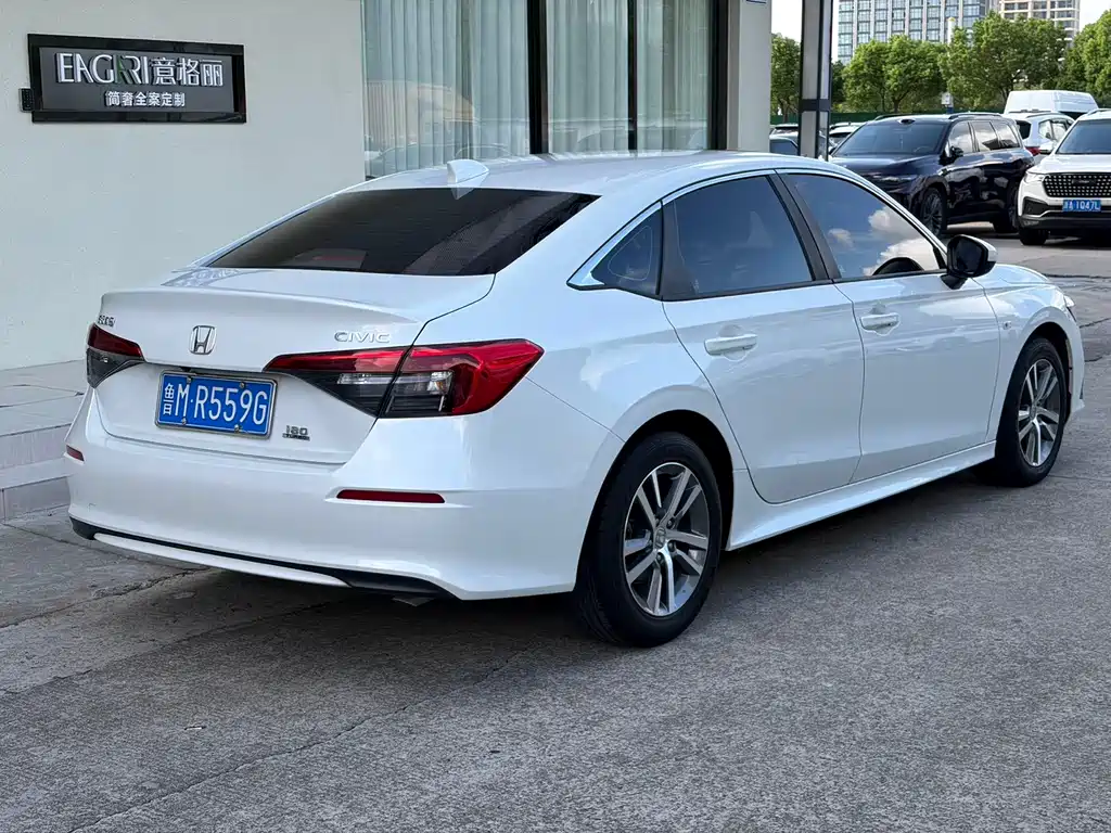 Honda Civic — фото 5
