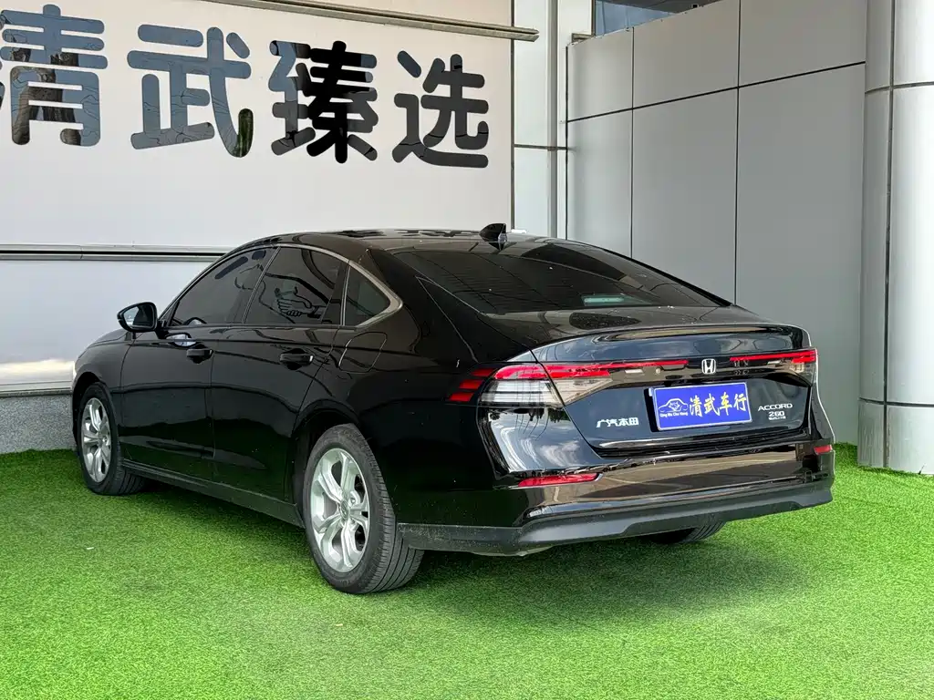 Honda Accord — фото 15
