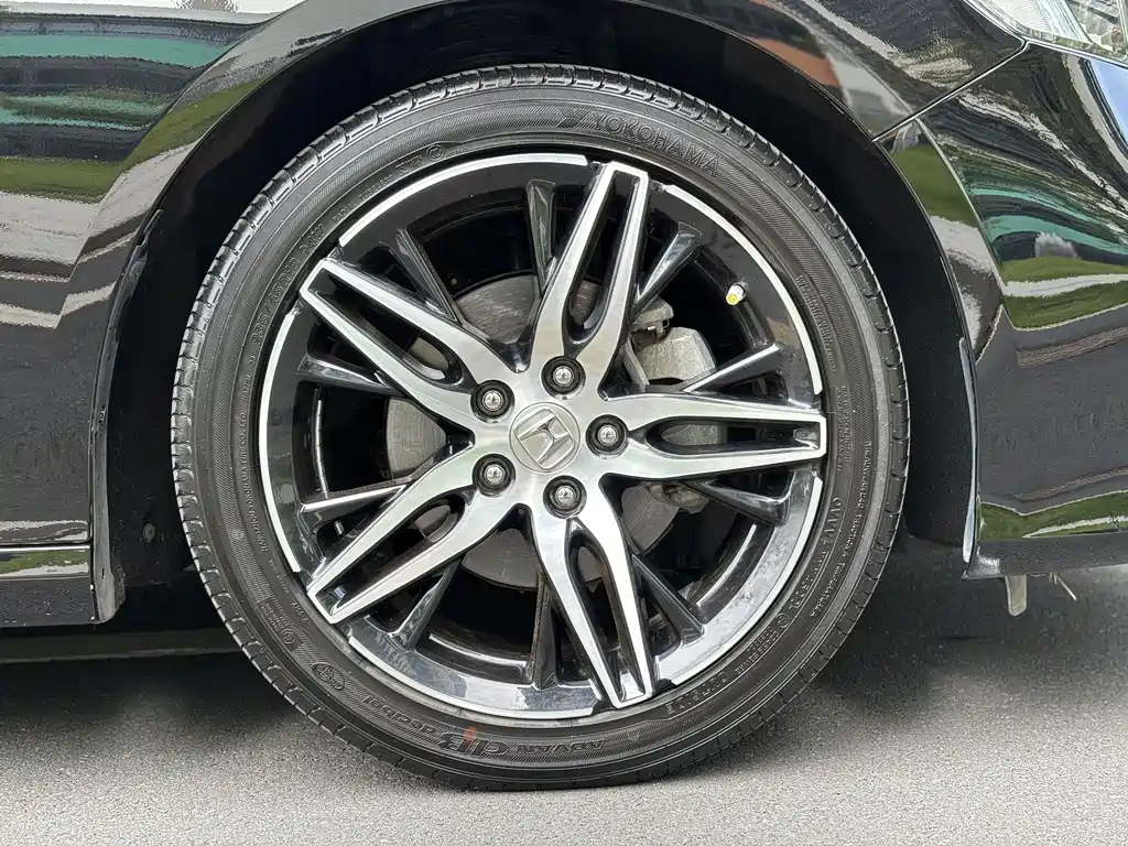 Honda Accord — фото 19