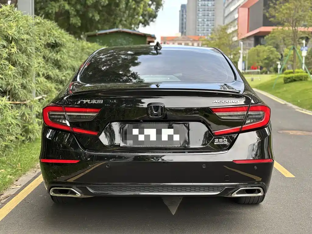 Honda Accord — фото 5