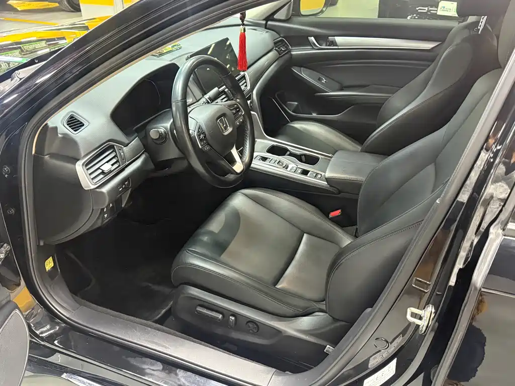 Honda Accord — фото 13