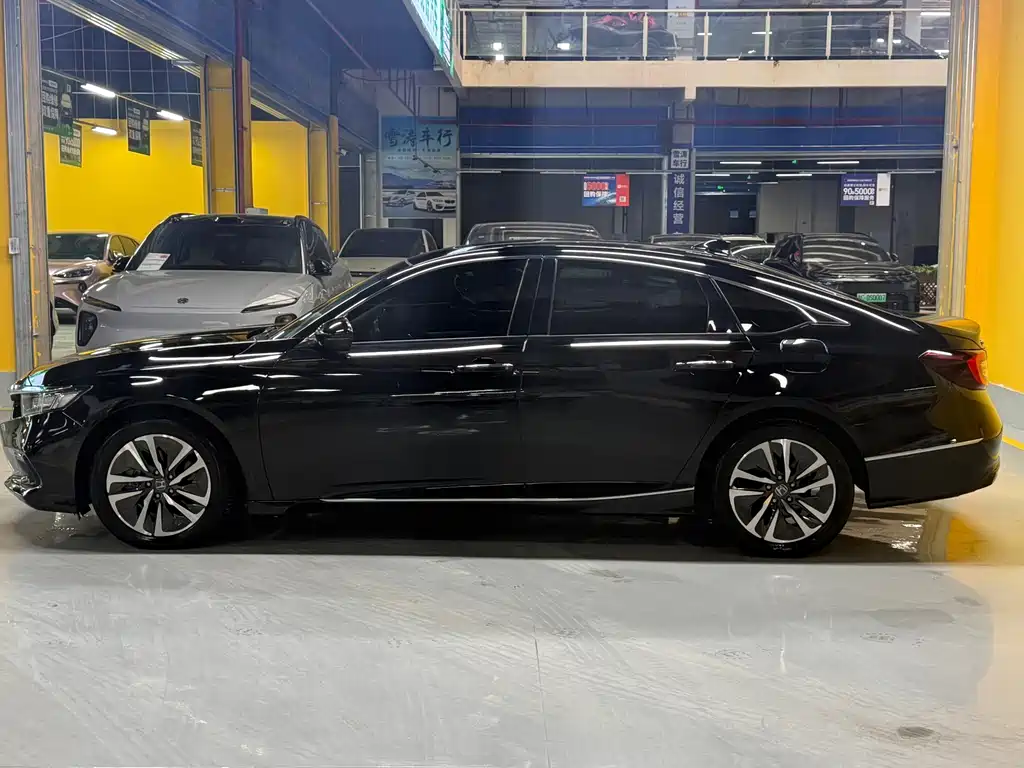 Honda Accord — фото 4