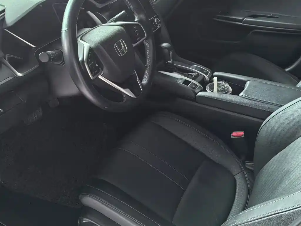 Honda Civic — фото 8