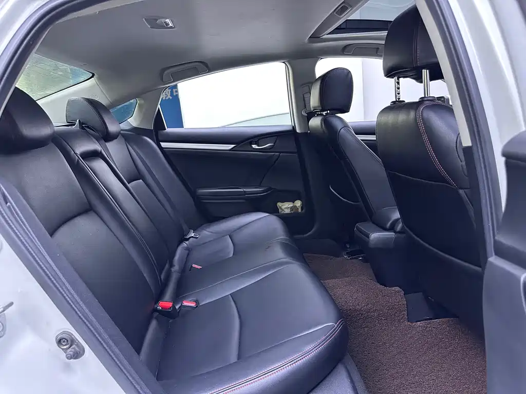 Honda Civic — фото 13