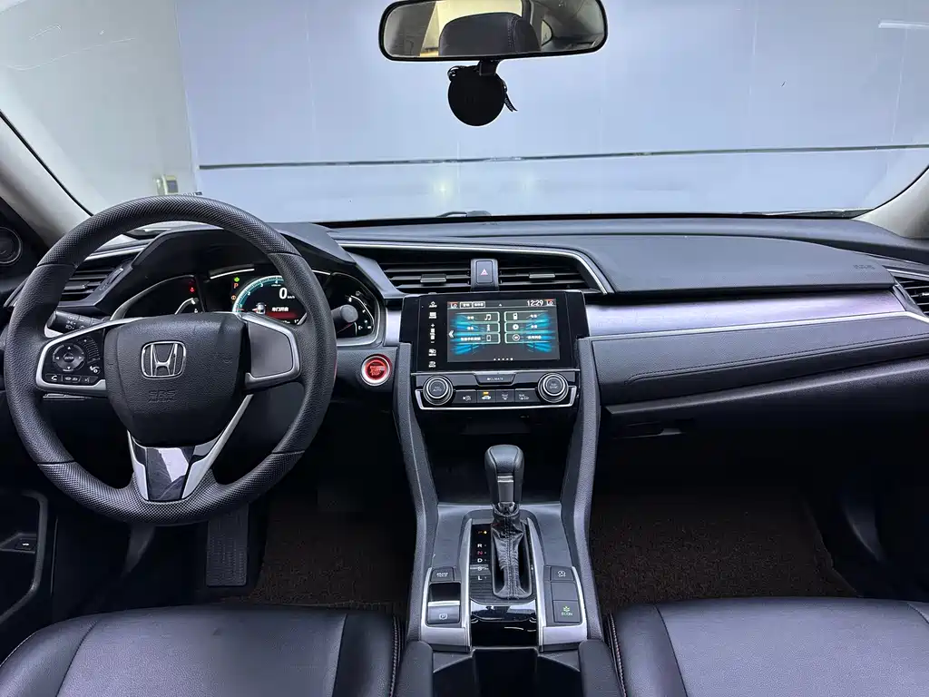 Honda Civic — фото 7