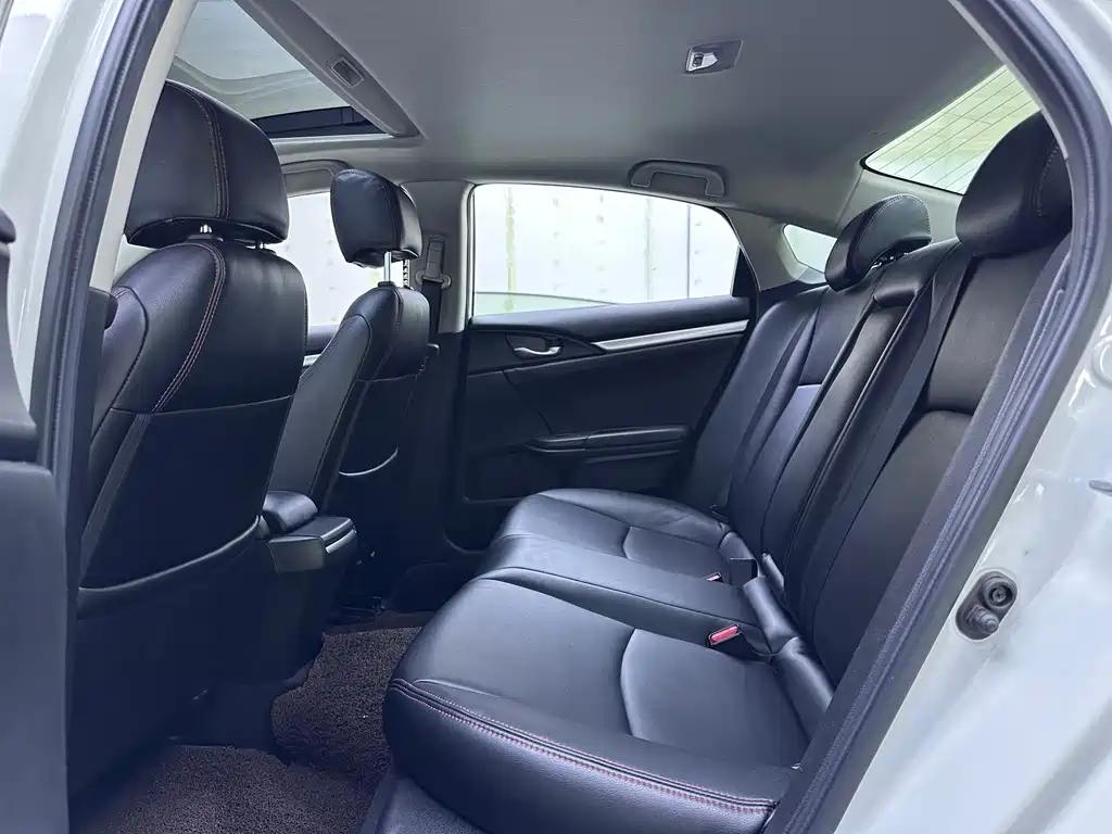 Honda Civic — фото 9