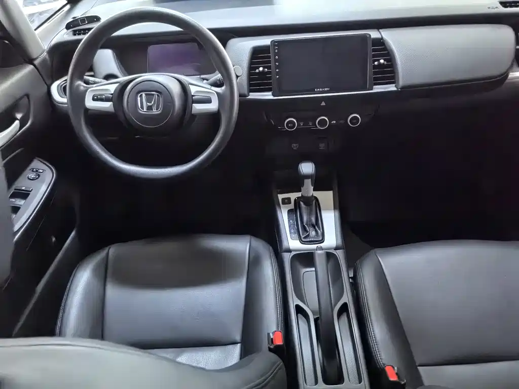 Honda Fit — фото 8