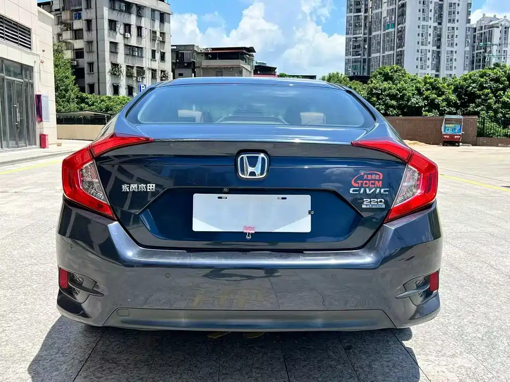 Honda Civic — фото 8