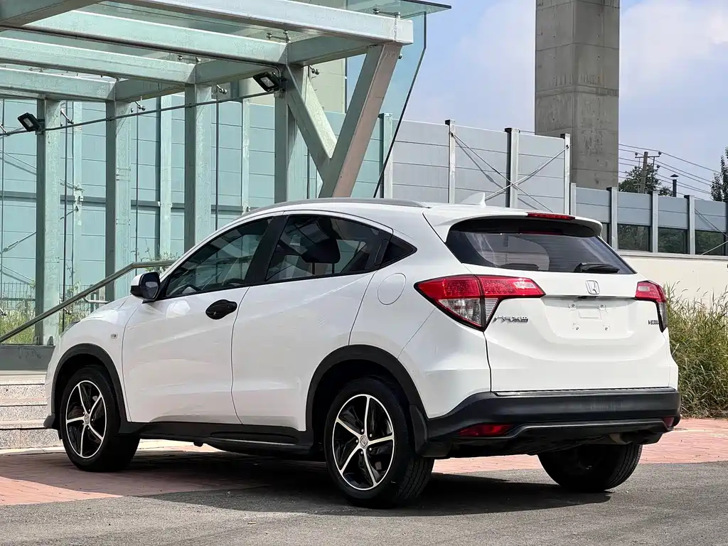 Honda Vezel — фото 6