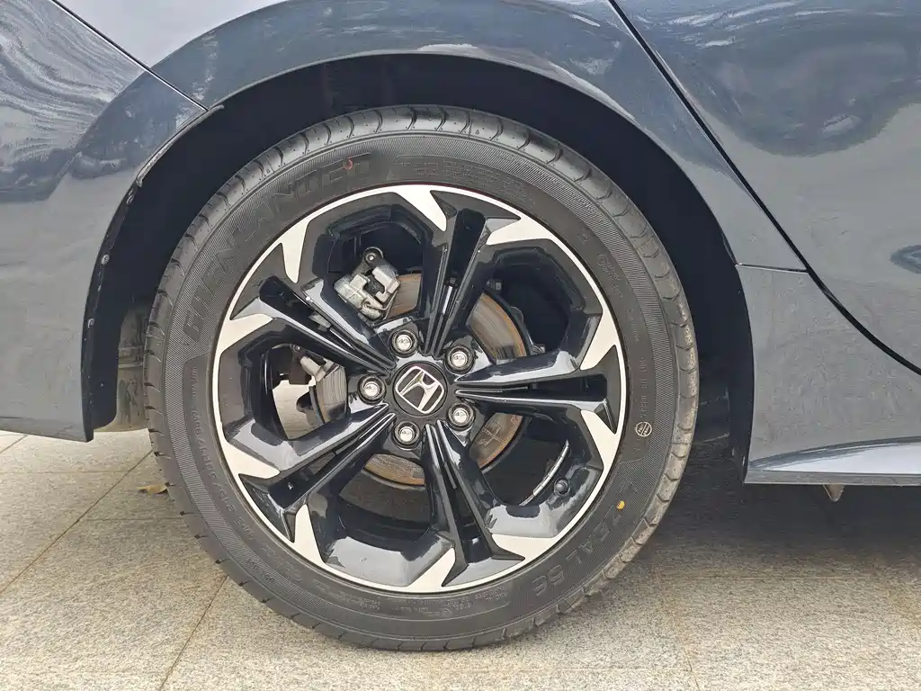 Honda Civic — фото 11
