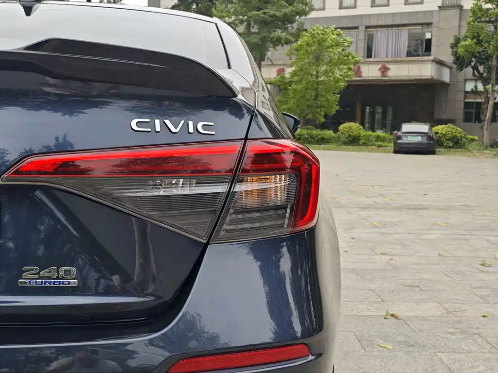 Honda Civic — фото 9