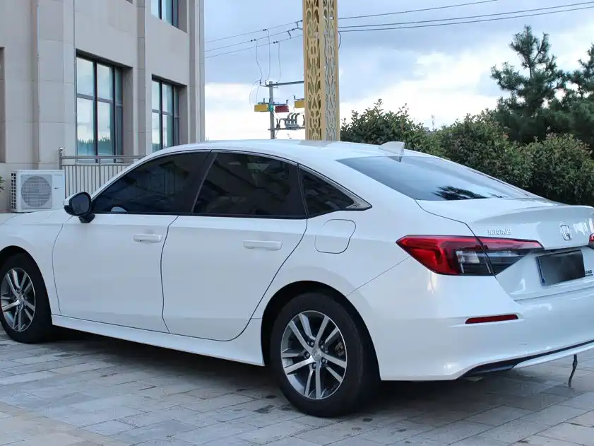 Honda Civic — фото 5