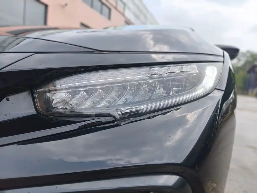 Honda Civic — фото 17