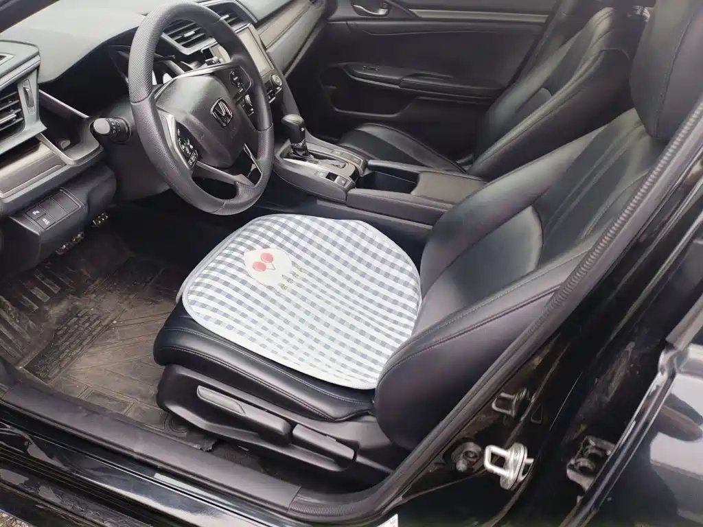 Honda Civic — фото 17