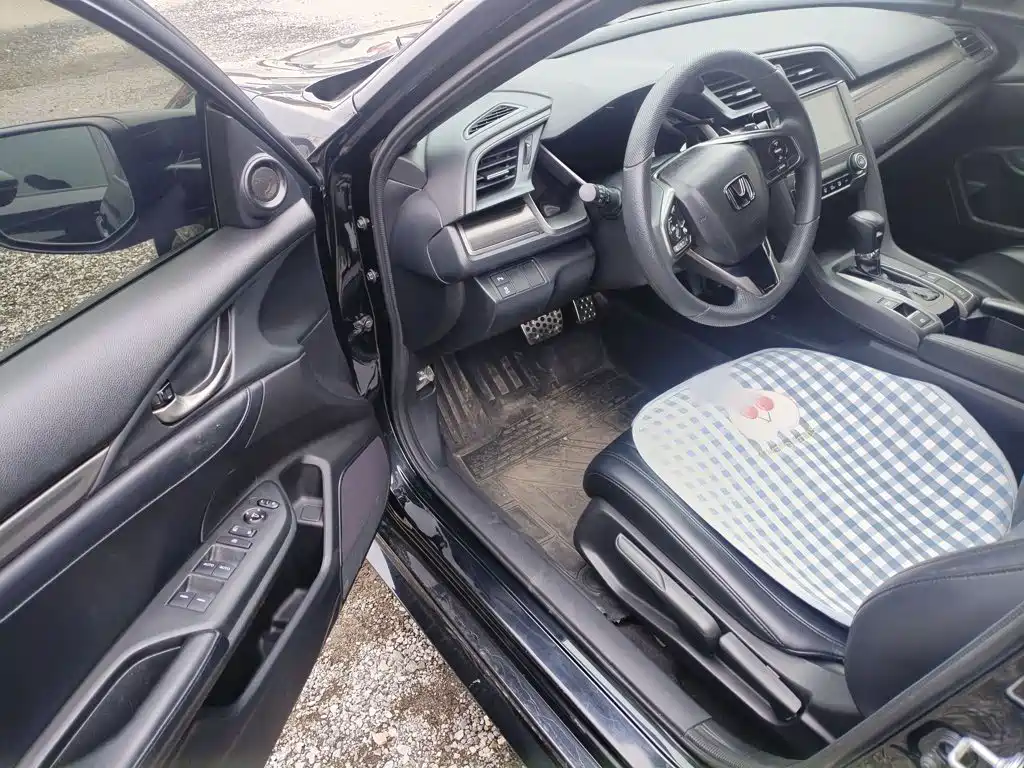 Honda Civic — фото 18