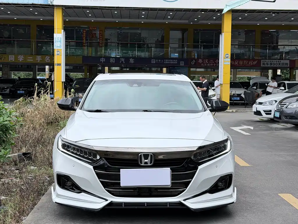 Honda Accord — фото 2
