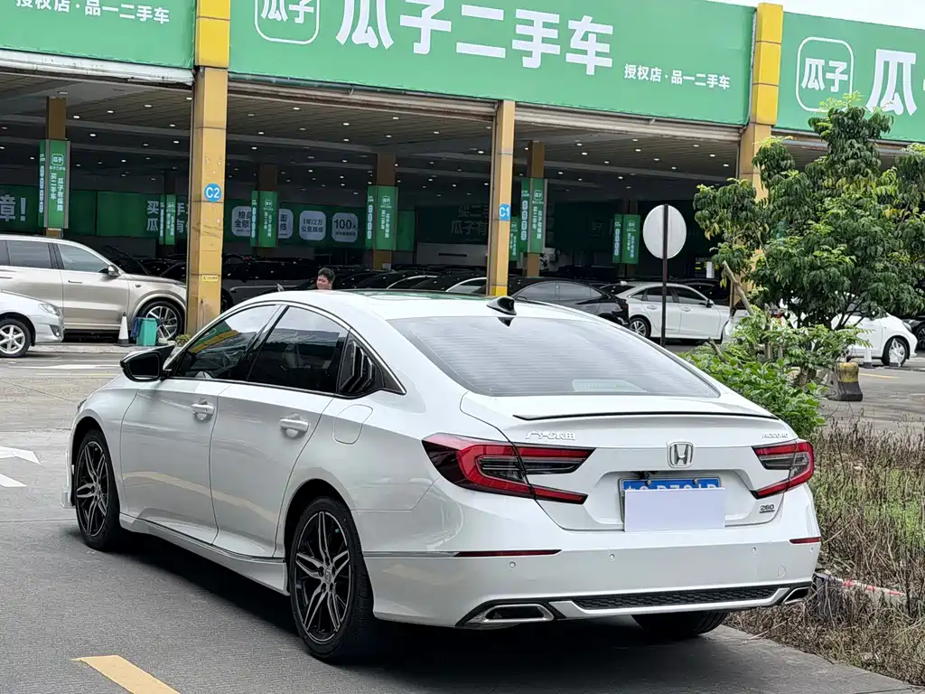 Honda Accord — фото 13